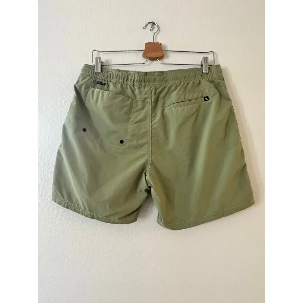 Hurley x Nike Dri-Fit One Only Volley Walkshorts M Khaki Green Drawstring Pocket